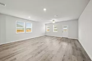 1211 Avenue M, Bay City, TX 77414 - Photo 11