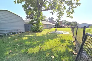 30 N Terrace Dr, Point Blank, TX 77364 - Photo 9