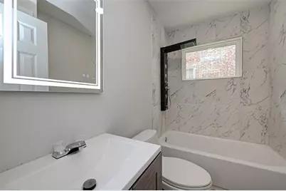 1747 Wroxton Court #2, Houston, TX 77005 - Photo 11