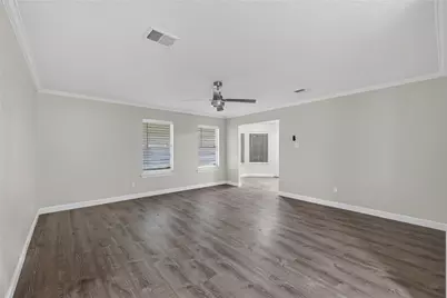 3413 Owens Drive, Dickinson, TX 77539 - Photo 3