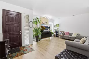 12625 Memorial Dr, Houston, TX 77024 - Photo 9