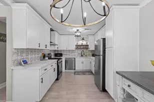 1006 Montgomery St, Port Neches, TX 77651 - Photo 7