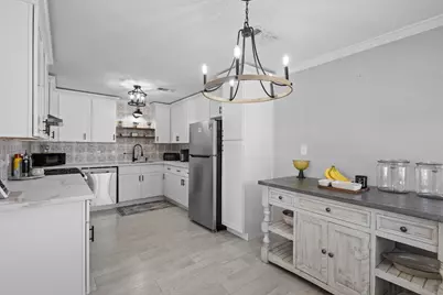 1006 Montgomery Street, Port Neches, TX 77651 - Photo 5