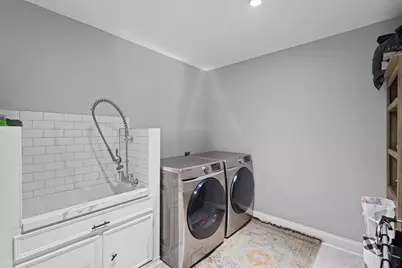 1006 Montgomery Street, Port Neches, TX 77651 - Photo 21