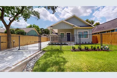 4305 Rogers Street, Houston, TX 77022 - Photo 1