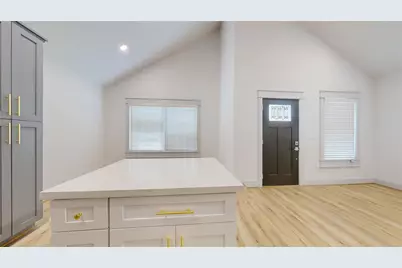 4305 Rogers Street, Houston, TX 77022 - Photo 17