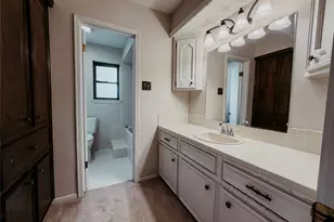 9702 Rocktree Dr, Houston, TX 77040 - Photo 27