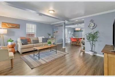 3905 Avenue L, Galveston, TX 77550 - Photo 7