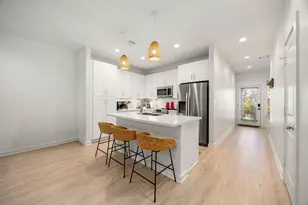 5712 Elysian St, Houston, TX 77009 - Photo 5