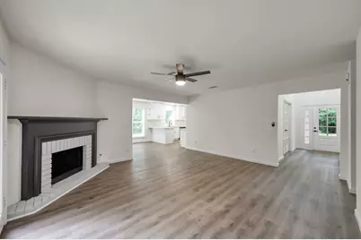 155 Rushwing Place, The Woodlands, TX 77381 - Photo 11