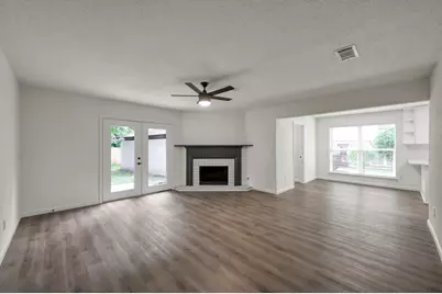 155 Rushwing Place, The Woodlands, TX 77381 - Photo 9