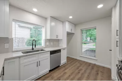 155 Rushwing Place, The Woodlands, TX 77381 - Photo 13