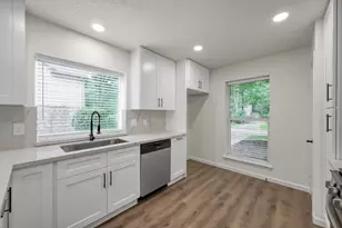 155 Rushwing Pl, The Woodlands, TX 77381 - Photo 13