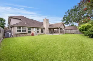 9854 Meadow Bend Ln, Houston, TX 77065 - Photo 39
