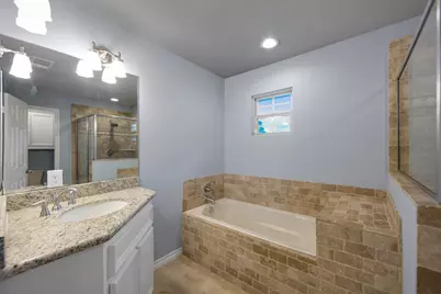 9854 Meadow Bend Lane, Houston, TX 77065 - Photo 25