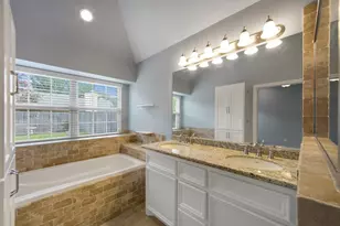 9854 Meadow Bend Ln, Houston, TX 77065 - Photo 21