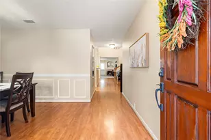 10230 E Summit Canyon Dr, Houston, TX 77095 - Photo 5