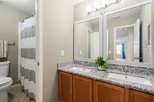 10230 E Summit Canyon Dr, Houston, TX 77095 - Photo 25