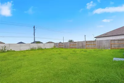9323 Speckled Trout Drive, Baytown, TX 77521 - Photo 25