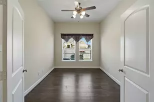 4039 Maybrook Ln, League City, TX 77573 - Photo 17