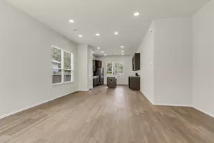 910 Cherokee Dr, Montgomery, TX 77316 - Photo 5