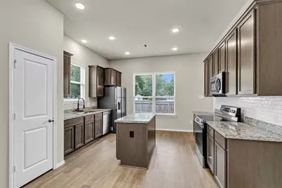 910 Cherokee Drive, Montgomery, TX 77316 - Photo 9