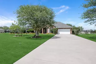 143 Lago Circle Dr N, Santa Fe, TX 77517 - Photo 5