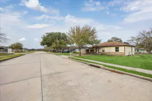 3502 Magnolia Ave., Texas City, TX 77590 - Photo 3