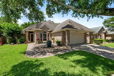 2723 Shelby Drive, Pearland, TX 77584 - Photo 1