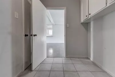 12710 Westleigh Drive, Houston, TX 77077 - Photo 15