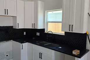 7982 Ritz St, Houston, TX 77028 - Photo 5