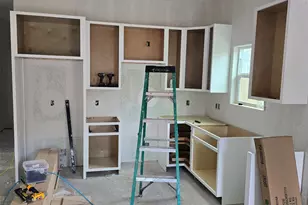 7982 Ritz St, Houston, TX 77028 - Photo 5