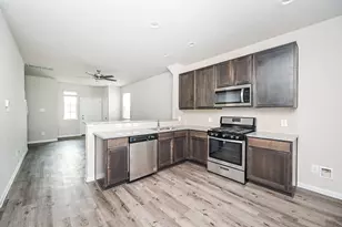 2710 Hoffman Ct, Conroe, TX 77304 - Photo 5