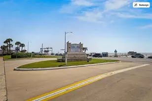 6102 Seawall Blvd, Galveston, TX 77551 - Photo 13