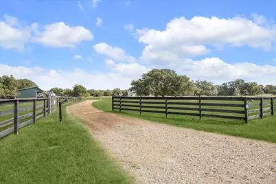 13792 Fm 1094, Cat Spring, TX 78933 - Photo 25