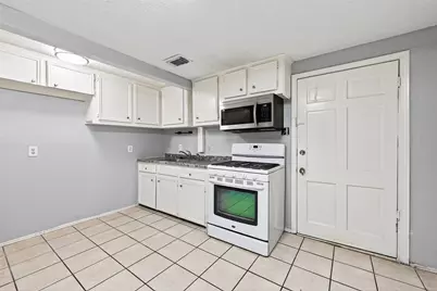 9629 Sunnywood Drive, Houston, TX 77038 - Photo 9