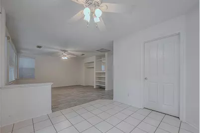 34 S Willow Point Circle, The Woodlands, TX 77382 - Photo 13