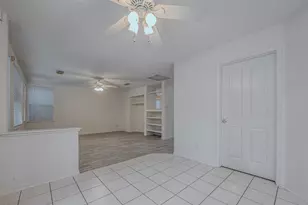 34 S Willow Point Cir, The Woodlands, TX 77382 - Photo 13