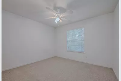 34 S Willow Point Circle, The Woodlands, TX 77382 - Photo 33
