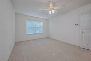 34 S Willow Point Cir, The Woodlands, TX 77382 - Photo 37