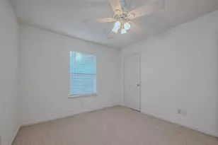 34 S Willow Point Cir, The Woodlands, TX 77382 - Photo 23