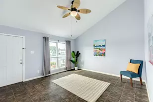 10209 Schaper Rd, Galveston, TX 77554 - Photo 15