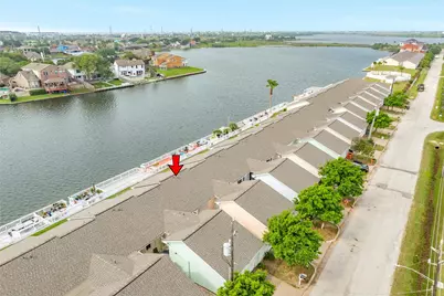 10209 Schaper Road, Galveston, TX 77554 - Photo 7