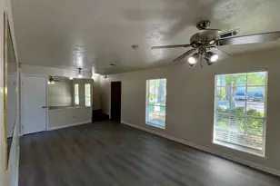 11402 Concho St, Houston, TX 77072 - Photo 5