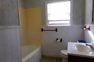 604 S Mechanic St, Weimar, TX 78962 - Photo 11