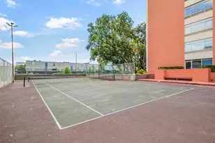 7520 Hornwood Dr, Houston, TX 77036 - Photo 19