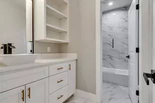 235 Hahlo St, Houston, TX 77020 - Photo 19