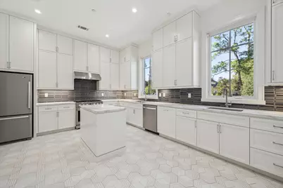 11607 Shady Grove Lane, Houston, TX 77024 - Photo 23