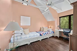 831 Cortlandt St, Houston, TX 77007 - Photo 35