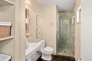 831 Cortlandt St, Houston, TX 77007 - Photo 27